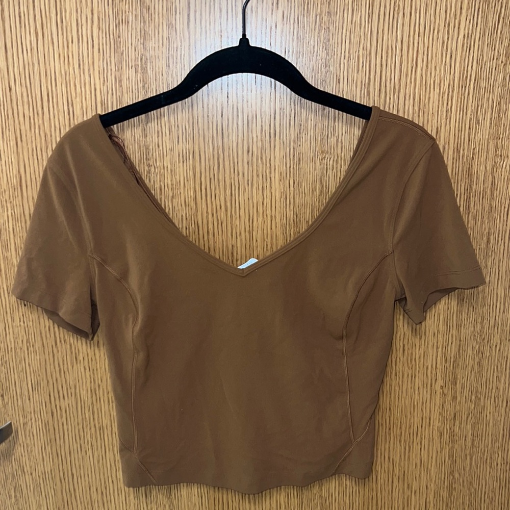 Size 6 lululemon align t-shirt worn once